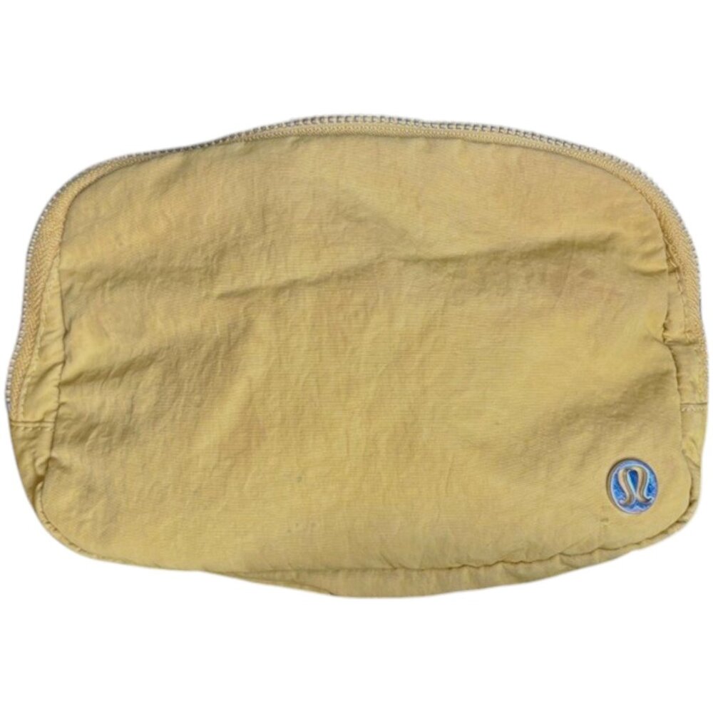 Lululemon Everywhere Belt Bag - Gold Sand - Picture 4 of 10